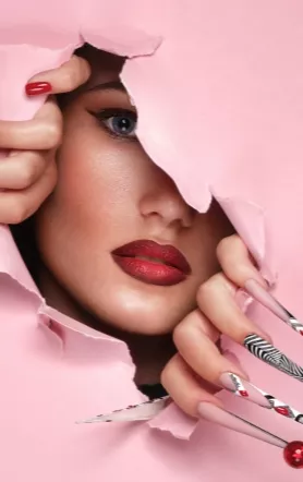 קורס בניית ציפורניים ולק ג'ל