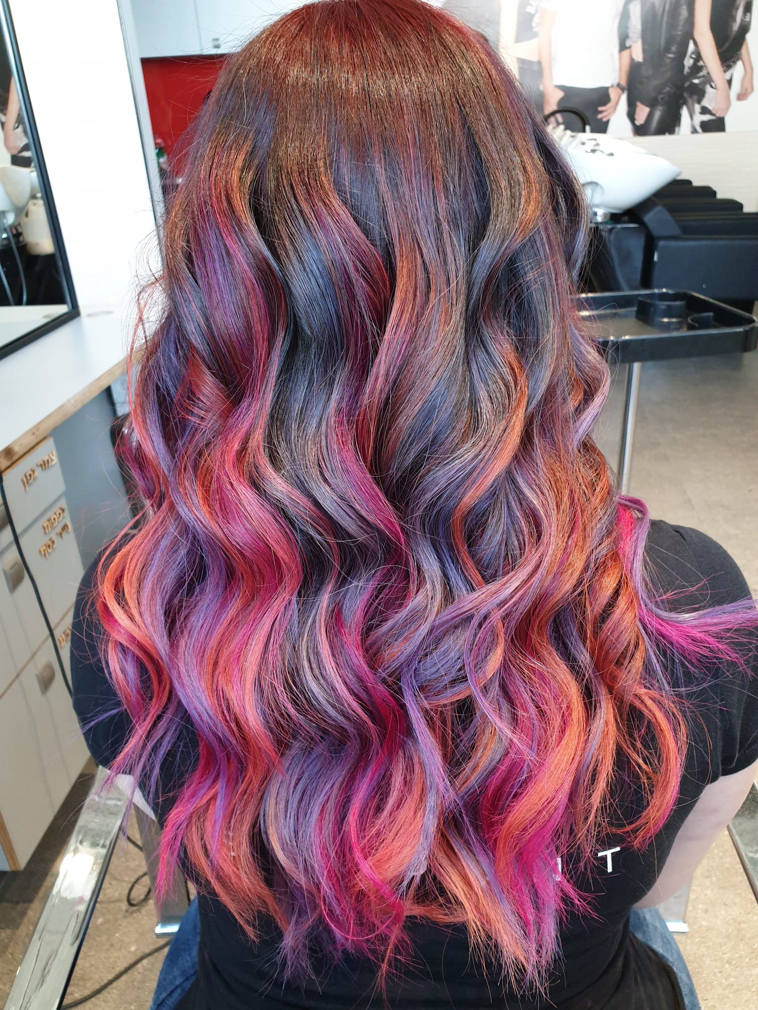 לימודי ספרות, עיצוב שיער,