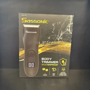 מכונת תספורת עמידה במים של Sassonic, מתאימה לשימוש באזורים רגישים.