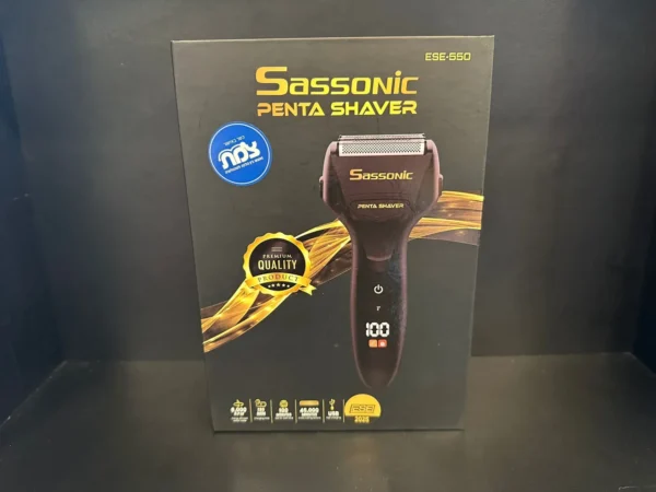 מכונת גילוח Sassonic Penta Shaver, מוצר איכותי עם תצוגת LED ועמידות גבוהה. מתאים למספרות.