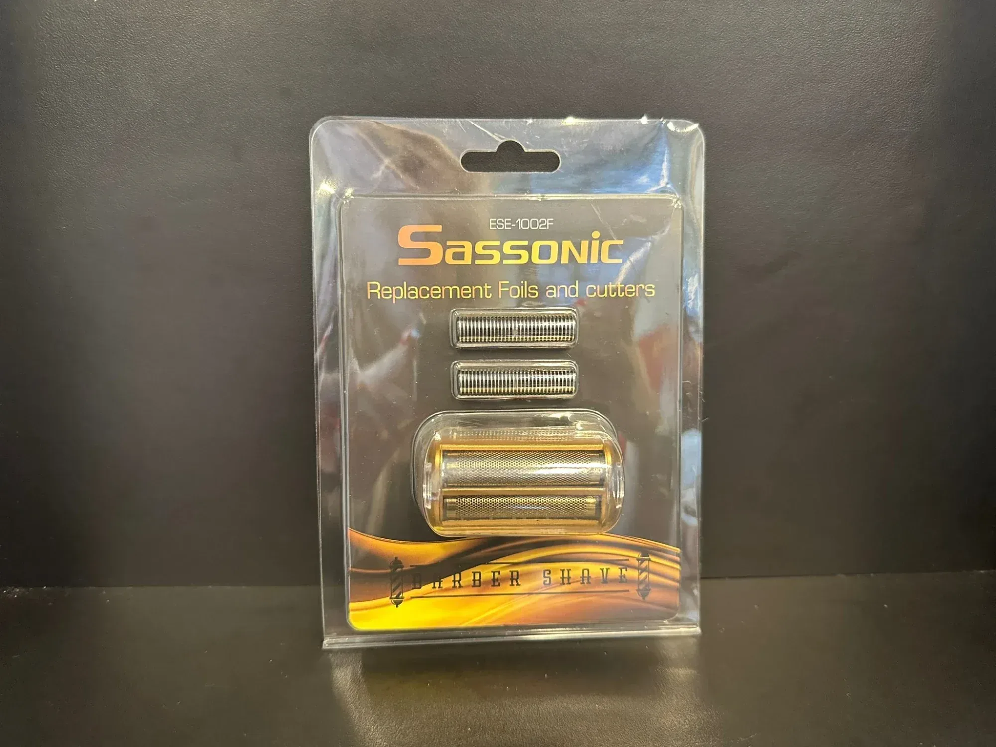 ערכת תחליפים למכונת תספורת Sassonic עם פילים וסכינים, מתאימה למספרות מקצועיות.